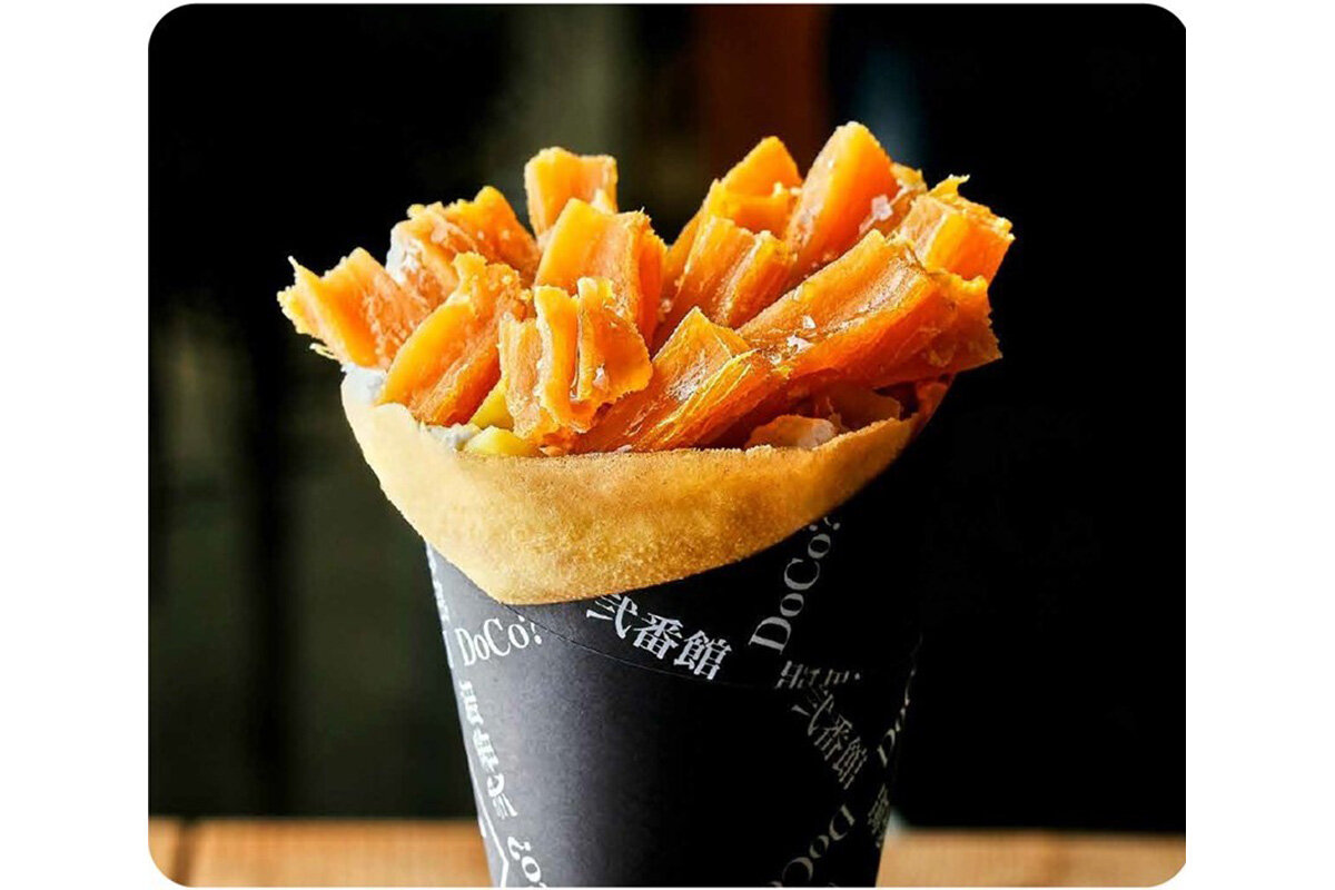 山形・鶴岡「やきいも処 DOCO弐番館」の「干し芋 塩バタークレープ」（1,300円・税込）