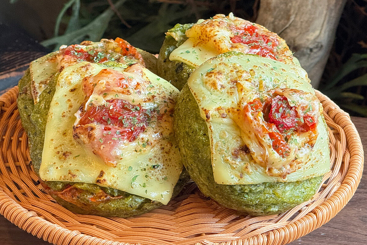 新作の「バジルトマト」（378円・税込）