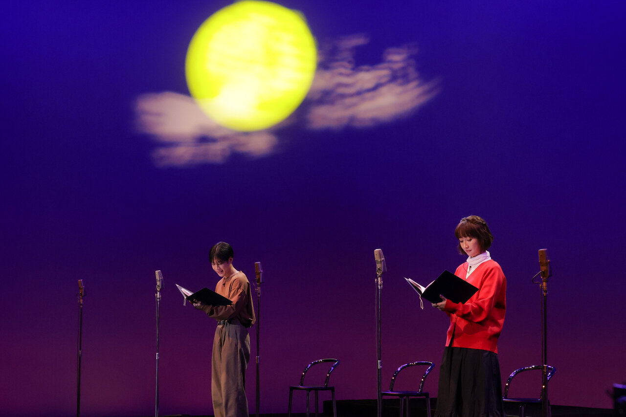 左から）秦令欧奈、竹上萌奈