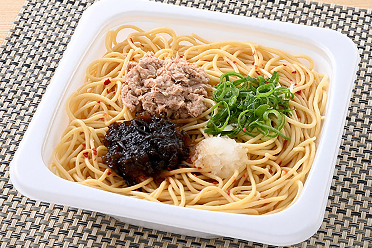 和風仕立てのやさしい味わい「シーチキンと塩こんぶのだし醤油パスタ」（450円・税込）