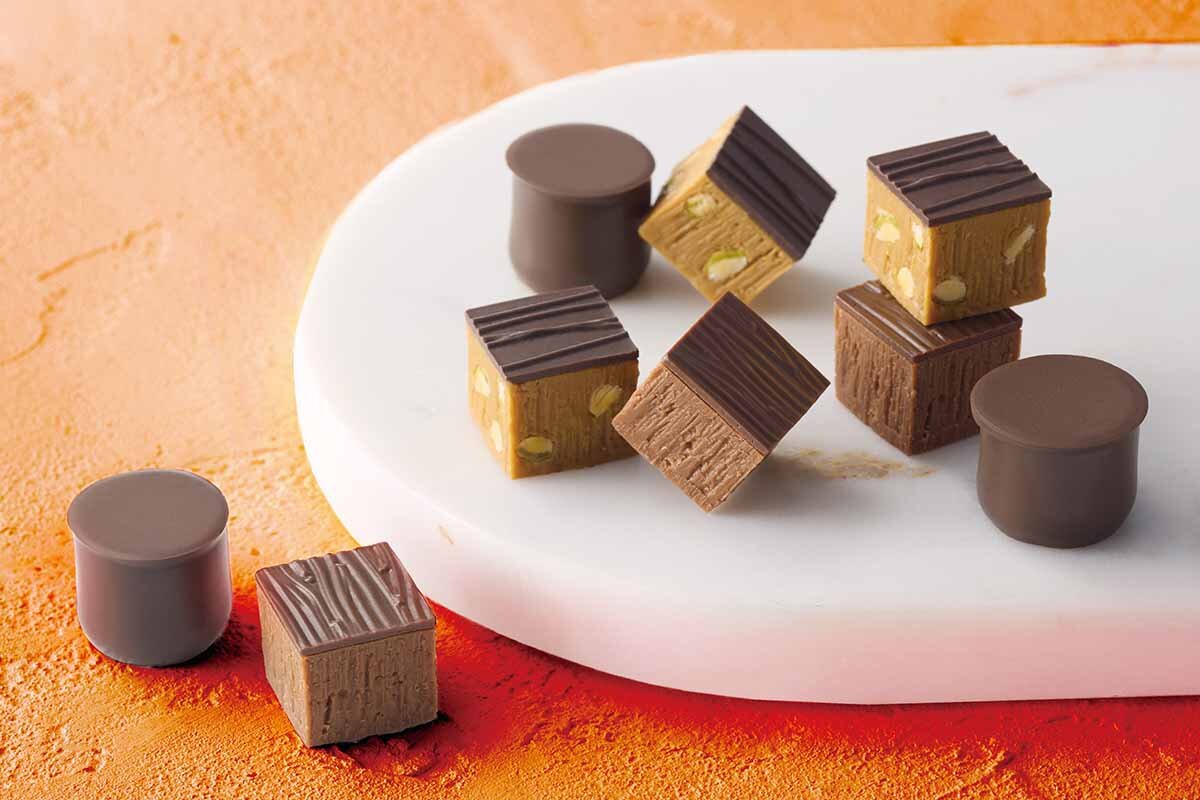 「ピエール マルコリーニ」（ベルギー）の「セレクション」（9個入り 4,320円）