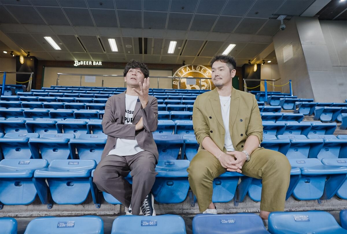 スペシャル対談を行ったT－岡田さん（右）と岡田圭右さん