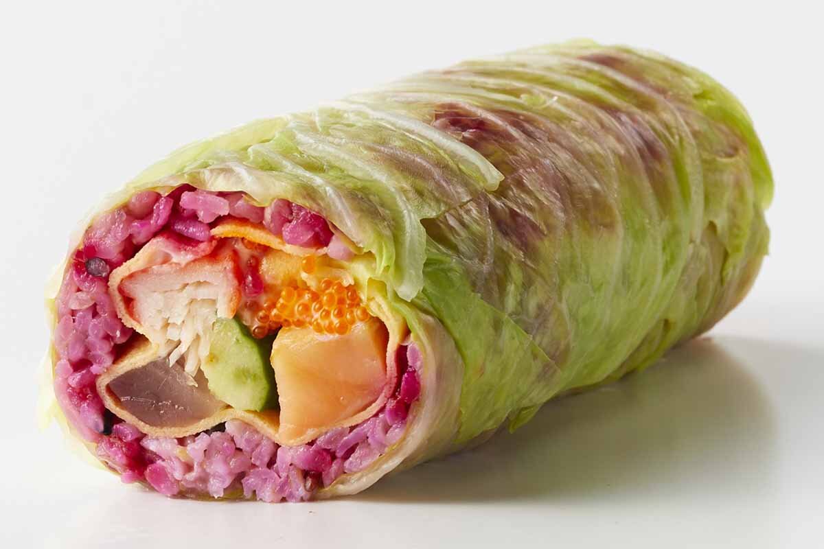 「ロートレシピ」の「野菜で巻いた色鮮やかな海鮮恵方巻」（直径5×長さ18cm／1,404円／販売予定数40）【阪神梅田本店限定】