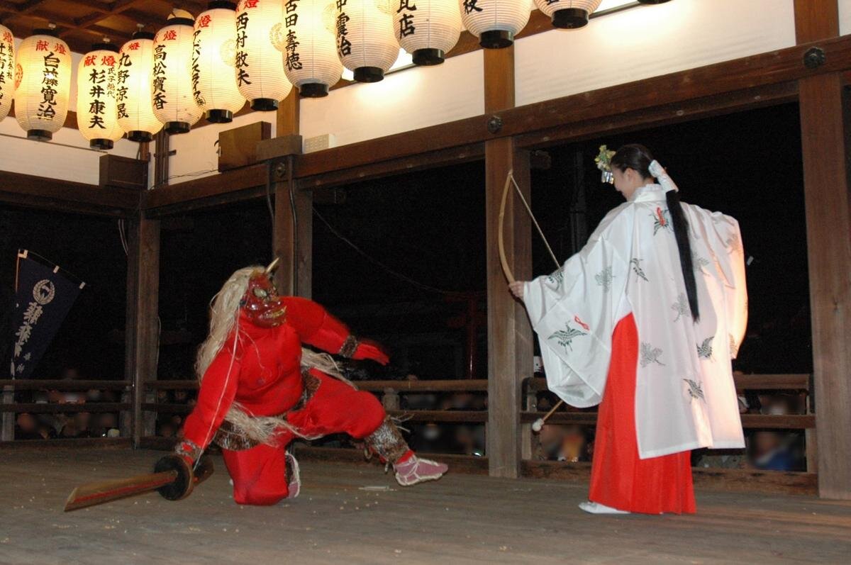 弓矢で鬼が退治されます「藤森神社」（京都市伏見区）