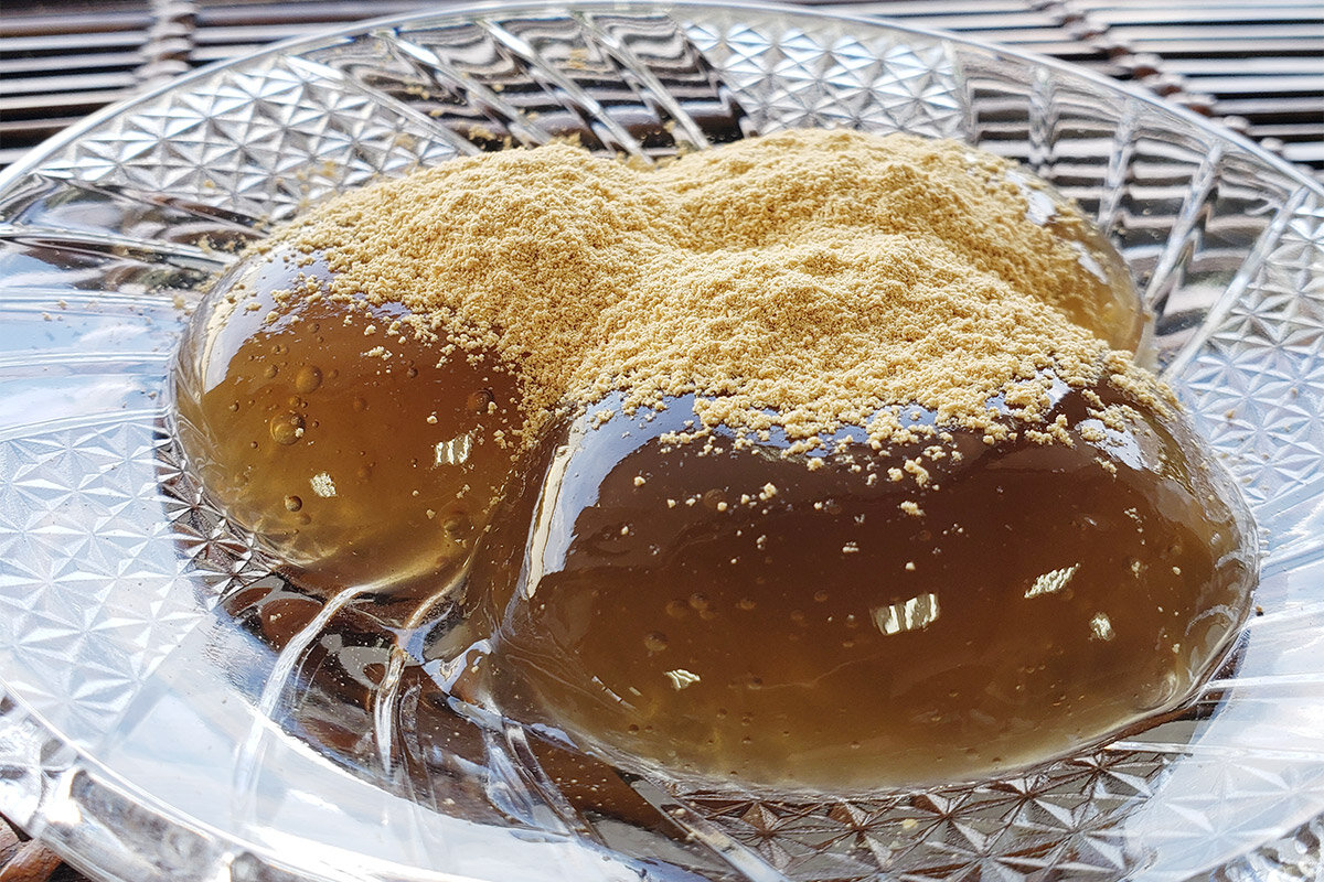 トロトロの本わらび餅と季節のフルーツ大福が人気、兵庫・姫路の老舗和菓子店「本わらび餅の江戸屋」