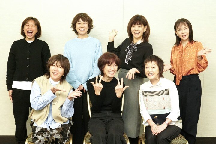 後列：左から）福士加代子氏、渋井陽子氏、高橋尚子氏、千葉真子氏 前列：左から）野口みずき氏、有森裕子氏、増田明美氏