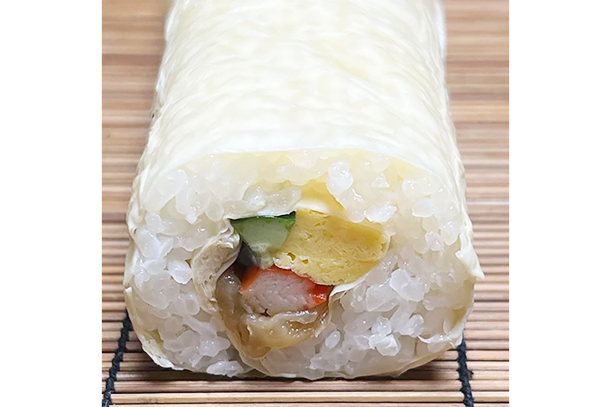 京都 泉仙「湯葉巻寿司」（950円・税込）