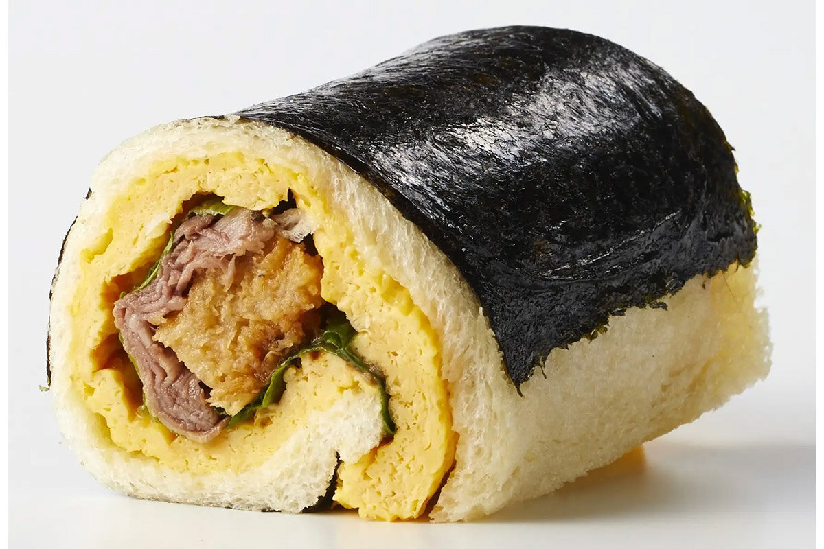 ダイヤ製パン「カツとローストビーフの恵方巻サンド（ハーフ）」（1,048円・税込）