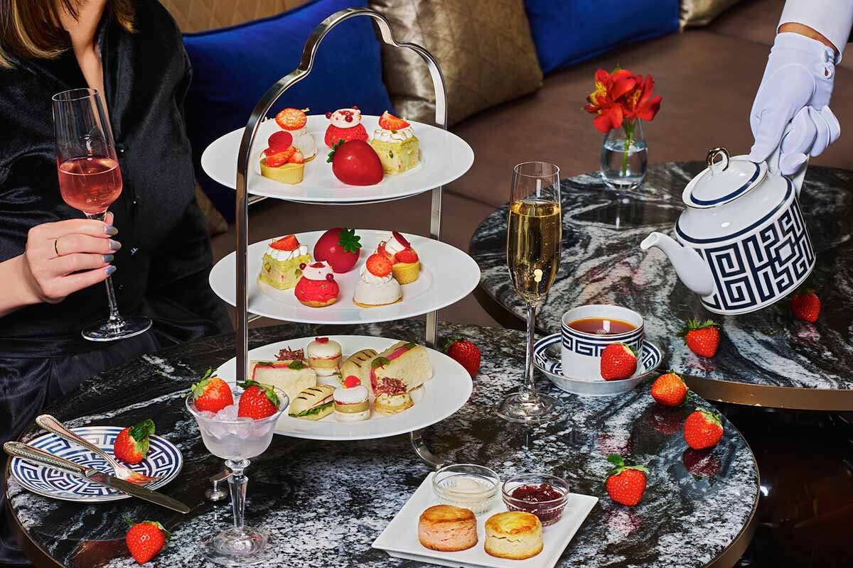 セントレジスホテル大阪「セントレジスバー」の「セントレジス・ストロベリーアフタヌーンティー」