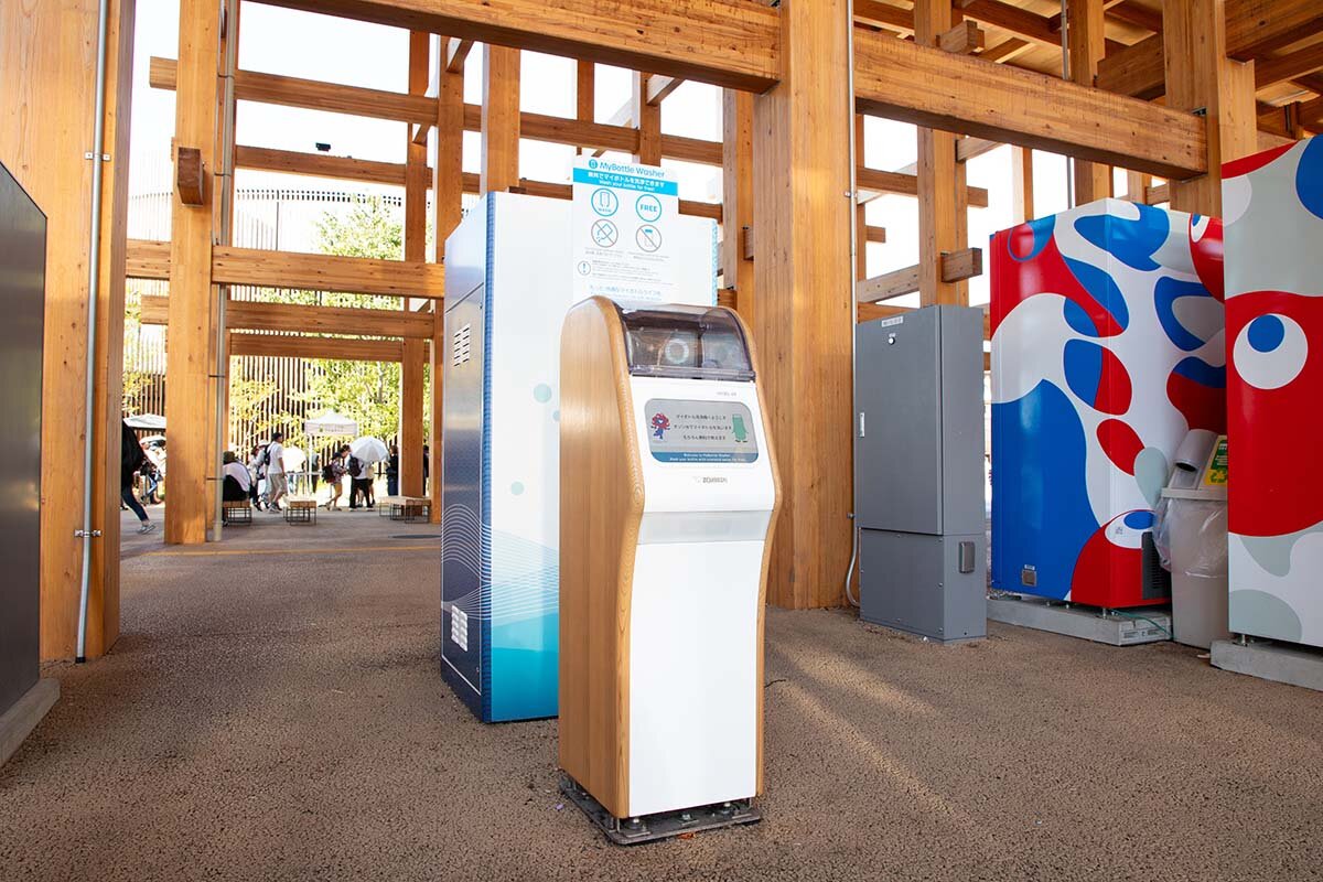 万博会場の大屋根リング下に設置されていたマイボトル洗浄機