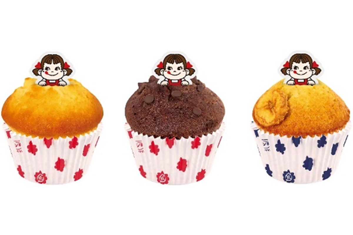 カフェ「ペコちゃんmilkyタイム」のスイーツ「milkyマフィン」（プレーン・チョコチップ・バナナ、各222円・税込）