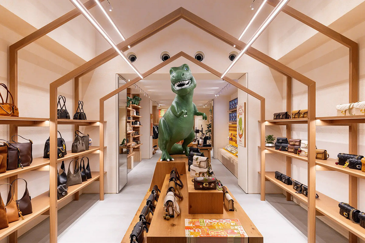 2025年11月14日（金）、大阪・心斎橋にオープンした「コーチ プレイ 大阪」