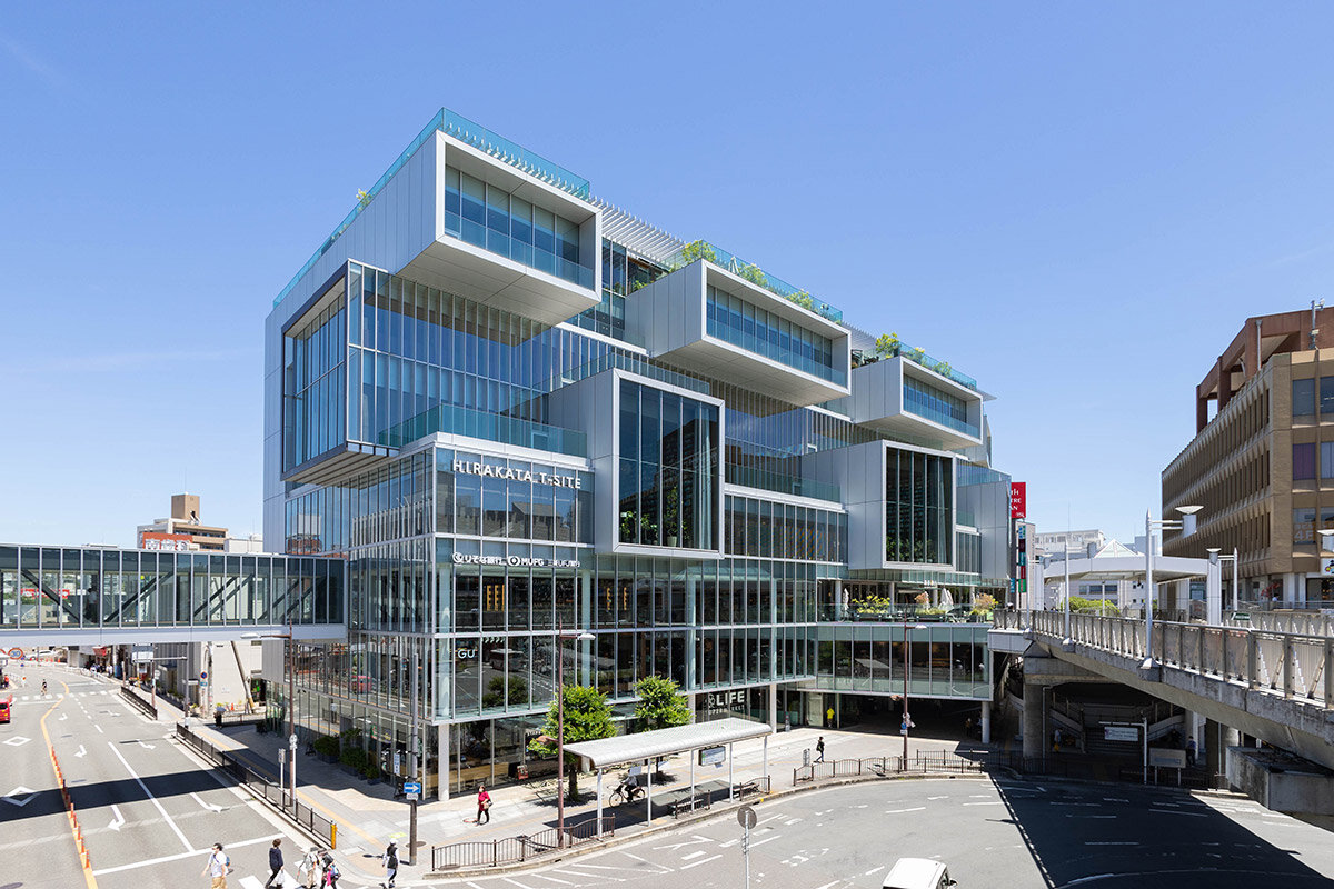 TSUTAYA創業の地・枚方にある文化商業施設「枚方T-SITE」（大阪府枚方市）