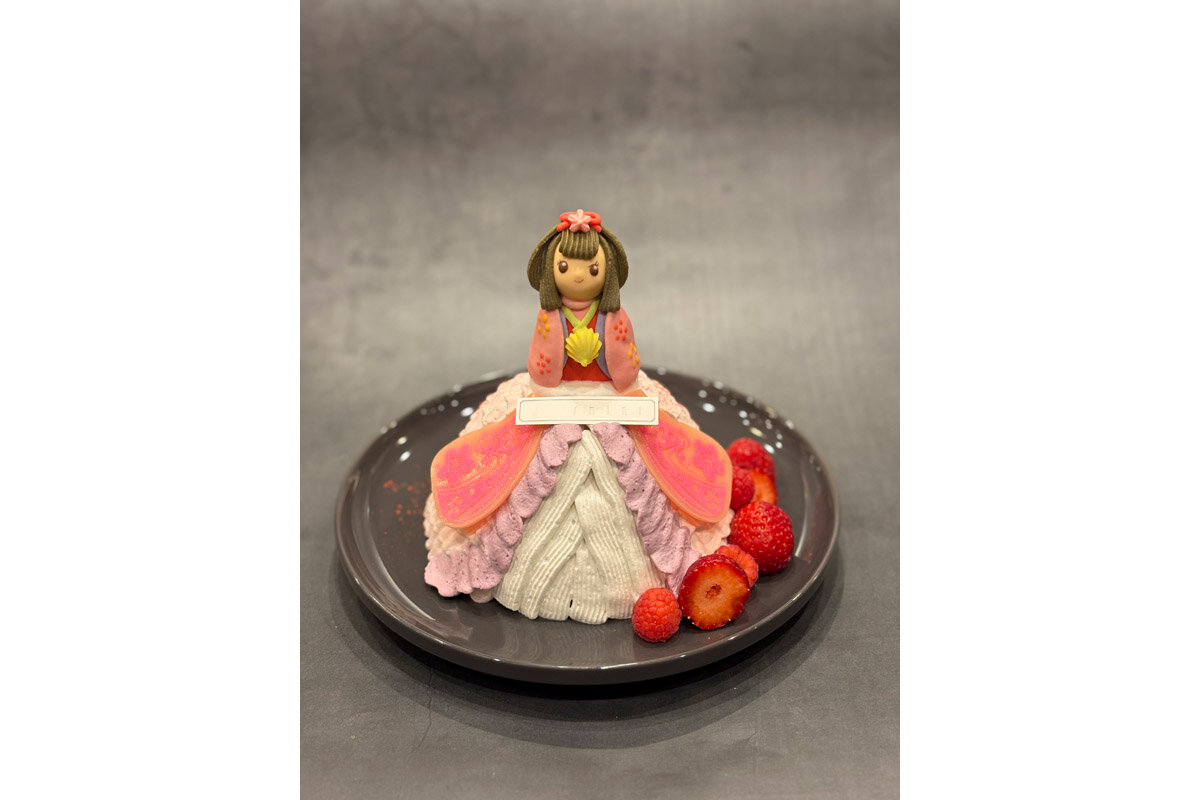 「織」のドレスを着たおひなさまがかわいい『ひなドールドレス』（京都市上京区）