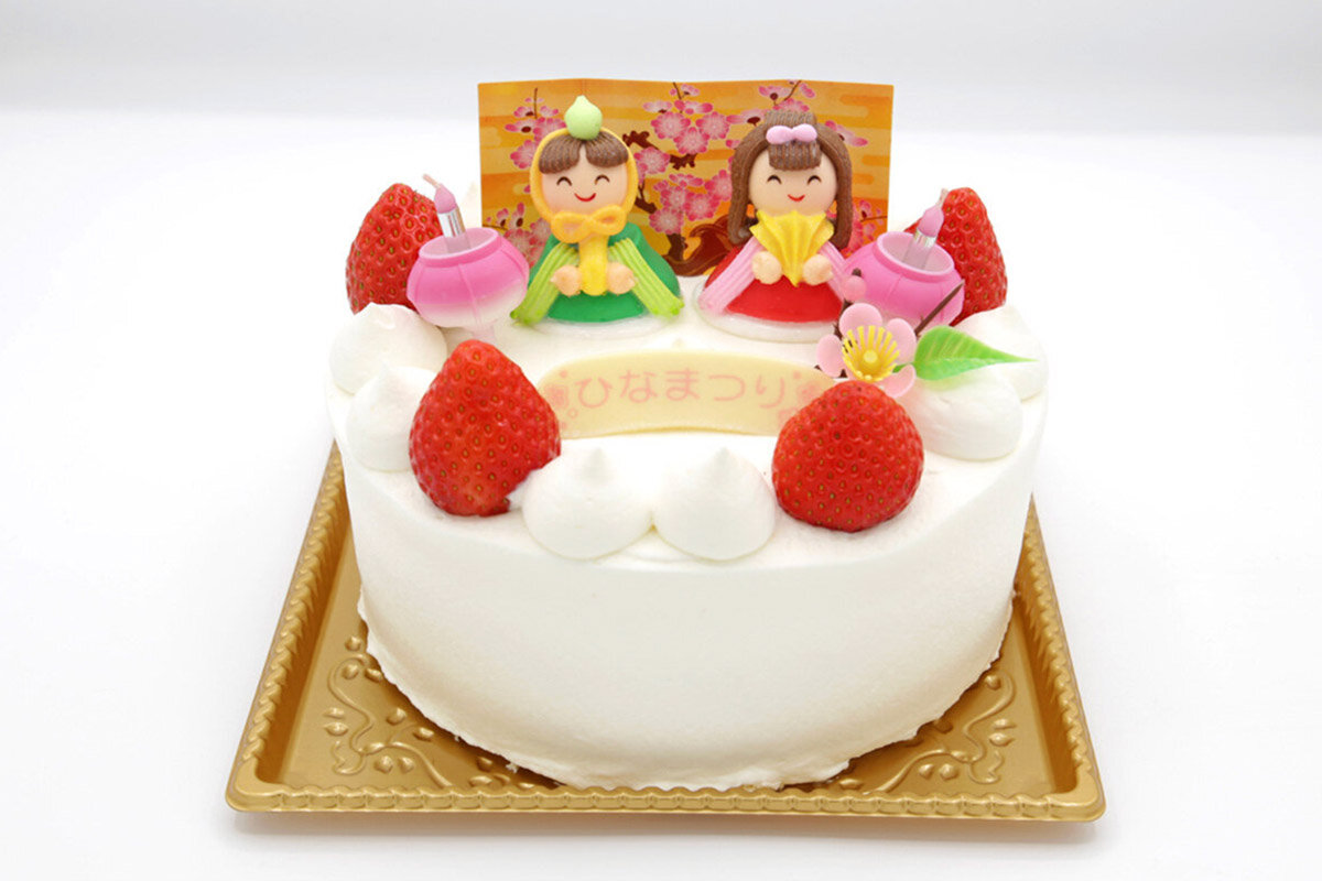 子どもたちも思わず笑顔になる、かわいいひな祭りケーキ（写真は神戸の洋菓子店「ボックサン」のケーキ）