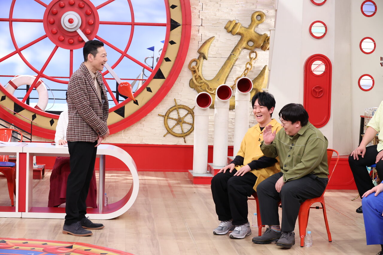 左から）東野幸治 / タイムマシーン３号