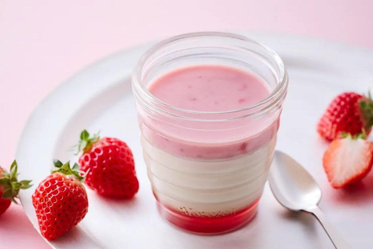 モロゾフの店舗限定「いちごとマスカルポーネのプリン」（432円・税込）