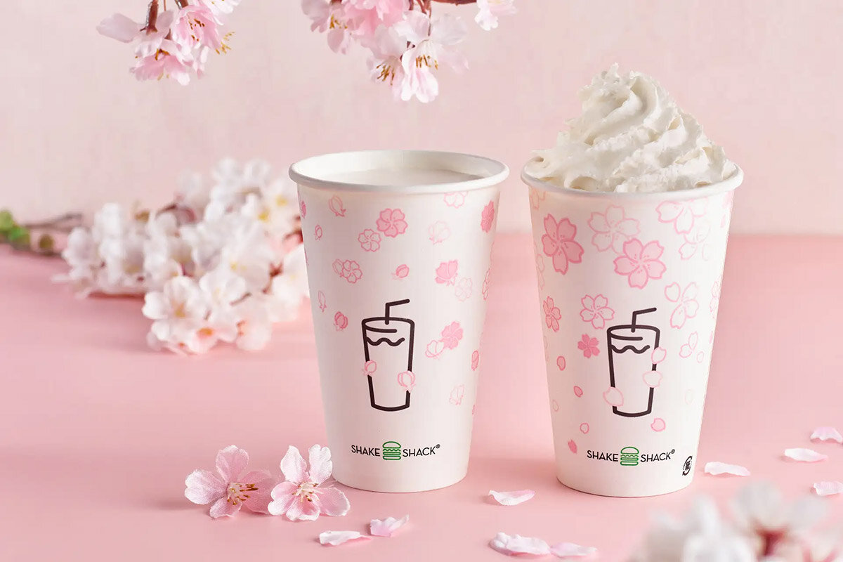 Shake Shackの期間限定ドリンク「桜シェイク」、お好みに応じてホイップのトッピングも（有料）