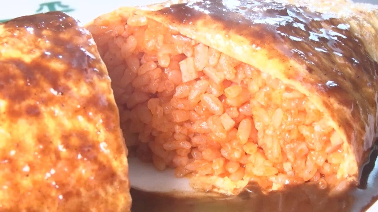 「グリル一平」定番のオムライス
