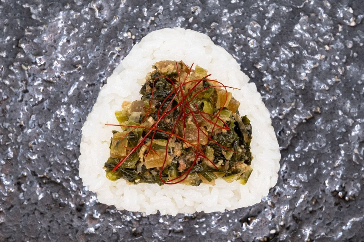 「奈良漬け高菜ごまタルタル」（イートイン追加料金「銀白定食」＋200円、テイクアウト 400円・税込）