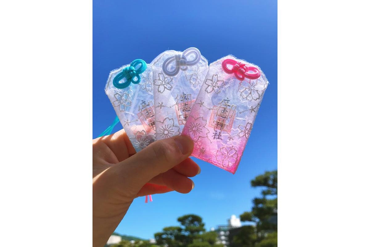 「立志神社」の『レースお守り』（滋賀県湖南市）