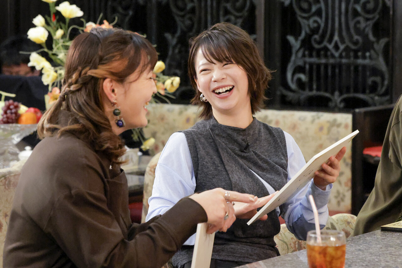 左から）角田夏実、髙木菜那　