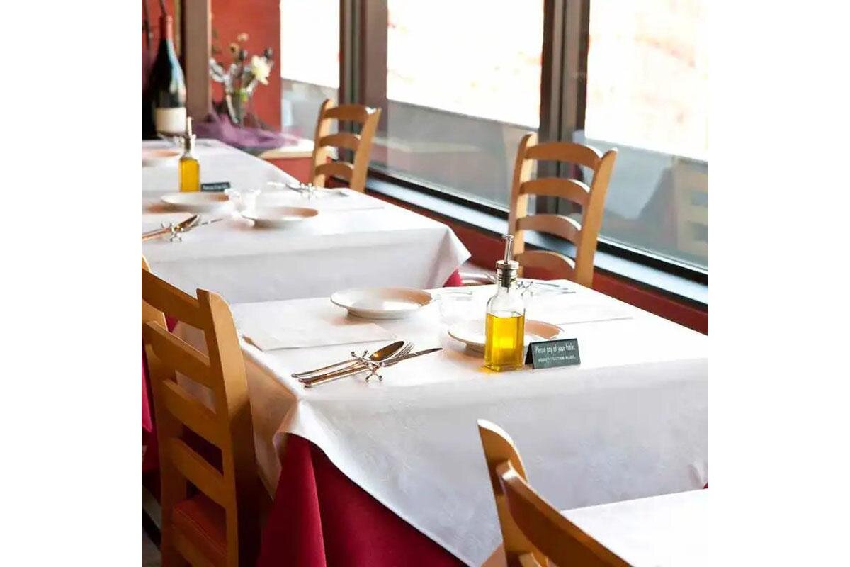 高級感のある店内「パパミラノ阪急グランドビル店」（大阪市北区）