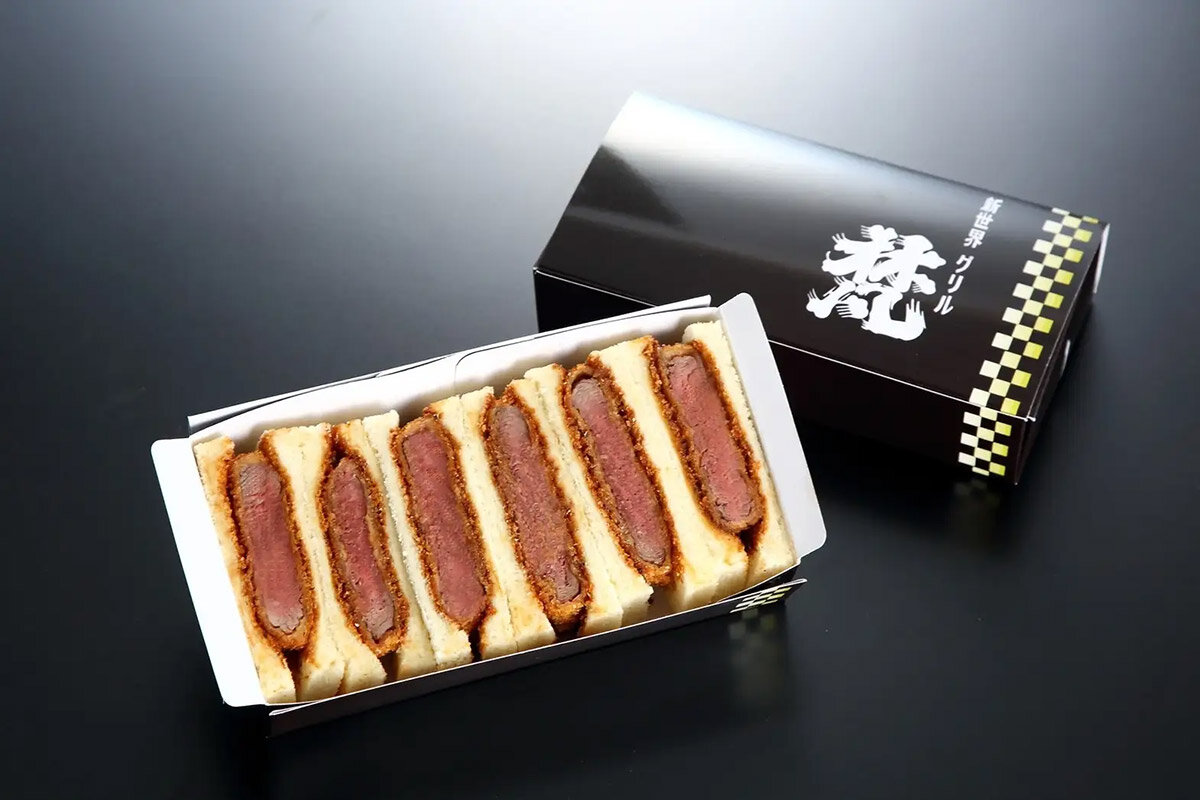 大阪・新世界の老舗洋食店「グリル梵」による、牛ヘレカツに秘伝ソースを合わせたビーフヘレカツサンド（2,500円・税込）