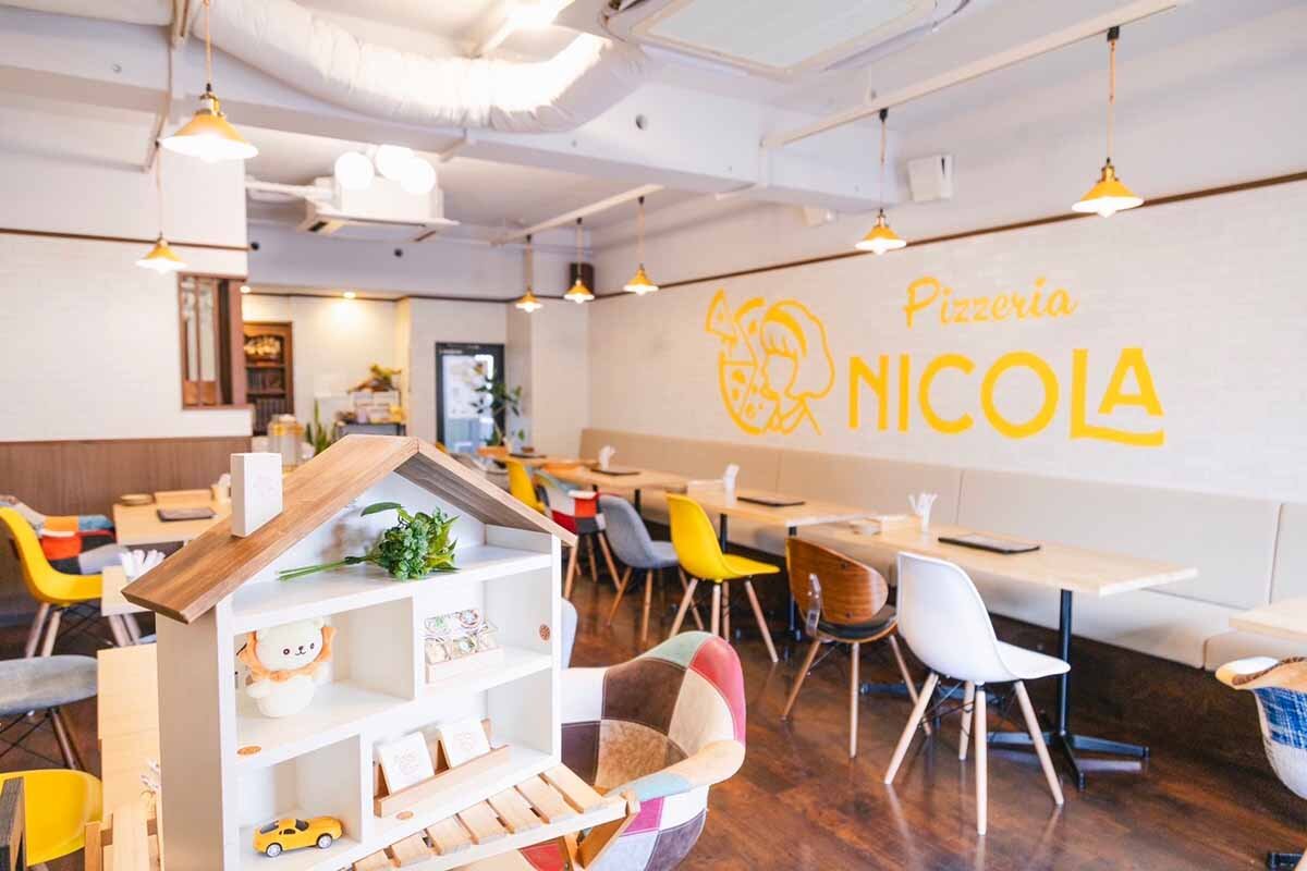 「Pizzeria NICOLA 六甲店」の店内