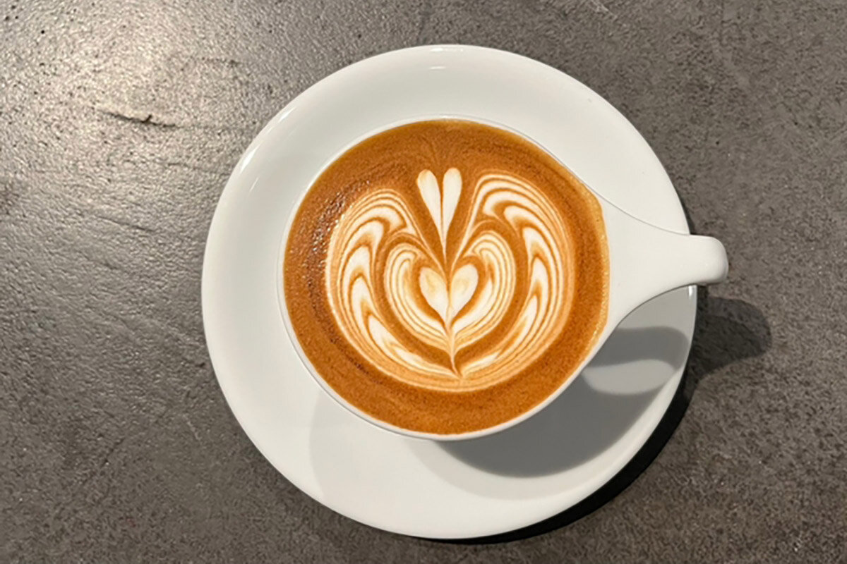 濃厚な味とシルキーな口当たりを実現した「淡路島ラテ」（660円・税込）