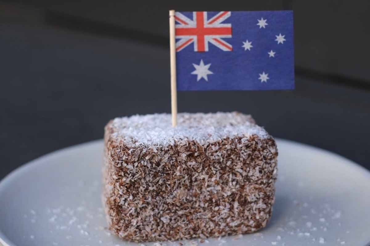 「PATHFINDER XNOBU（パスファインダー・タイムスノブ）」の「ラミントン」（650円）