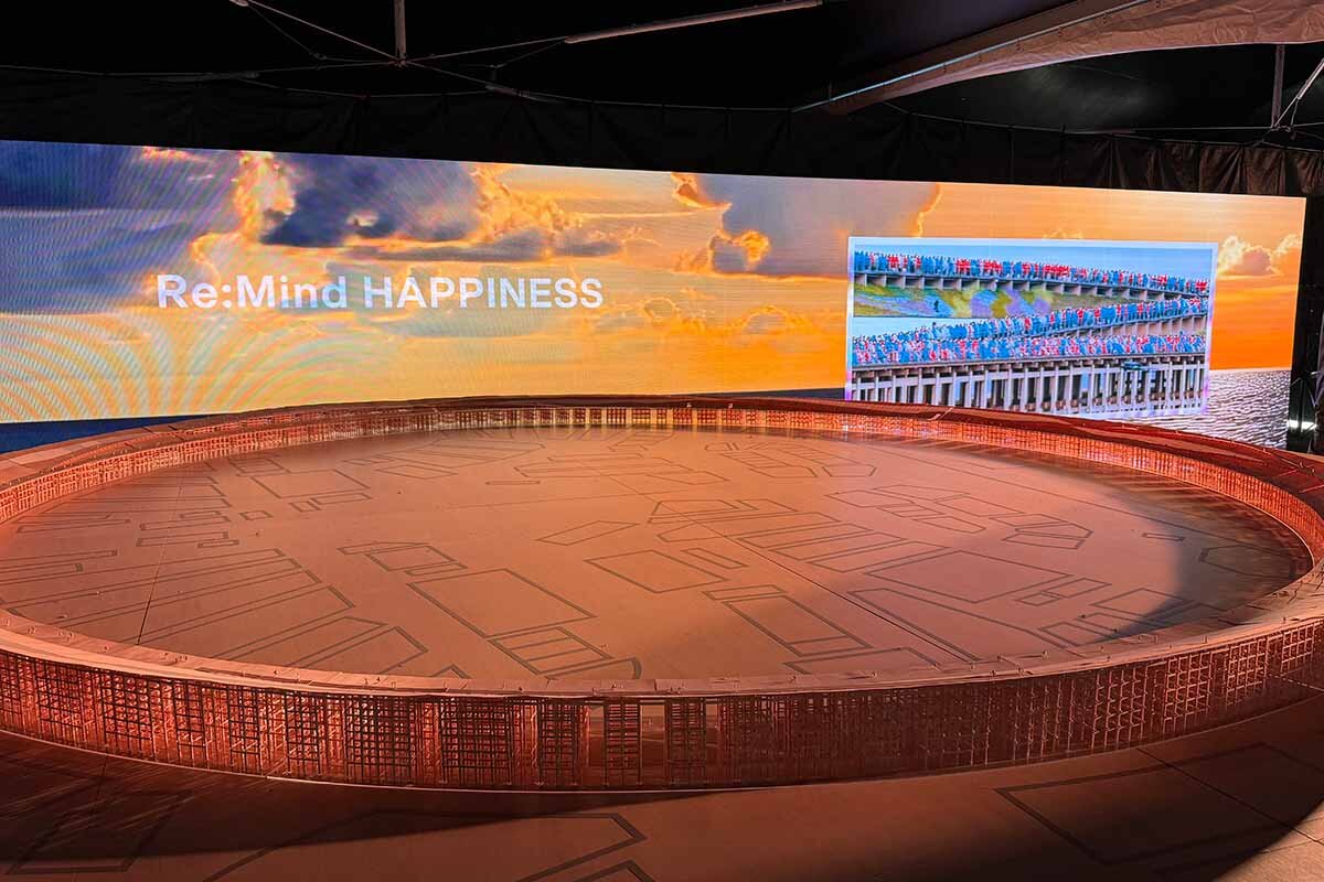 約3分間の映像とともに楽しめる大屋根リングの模型