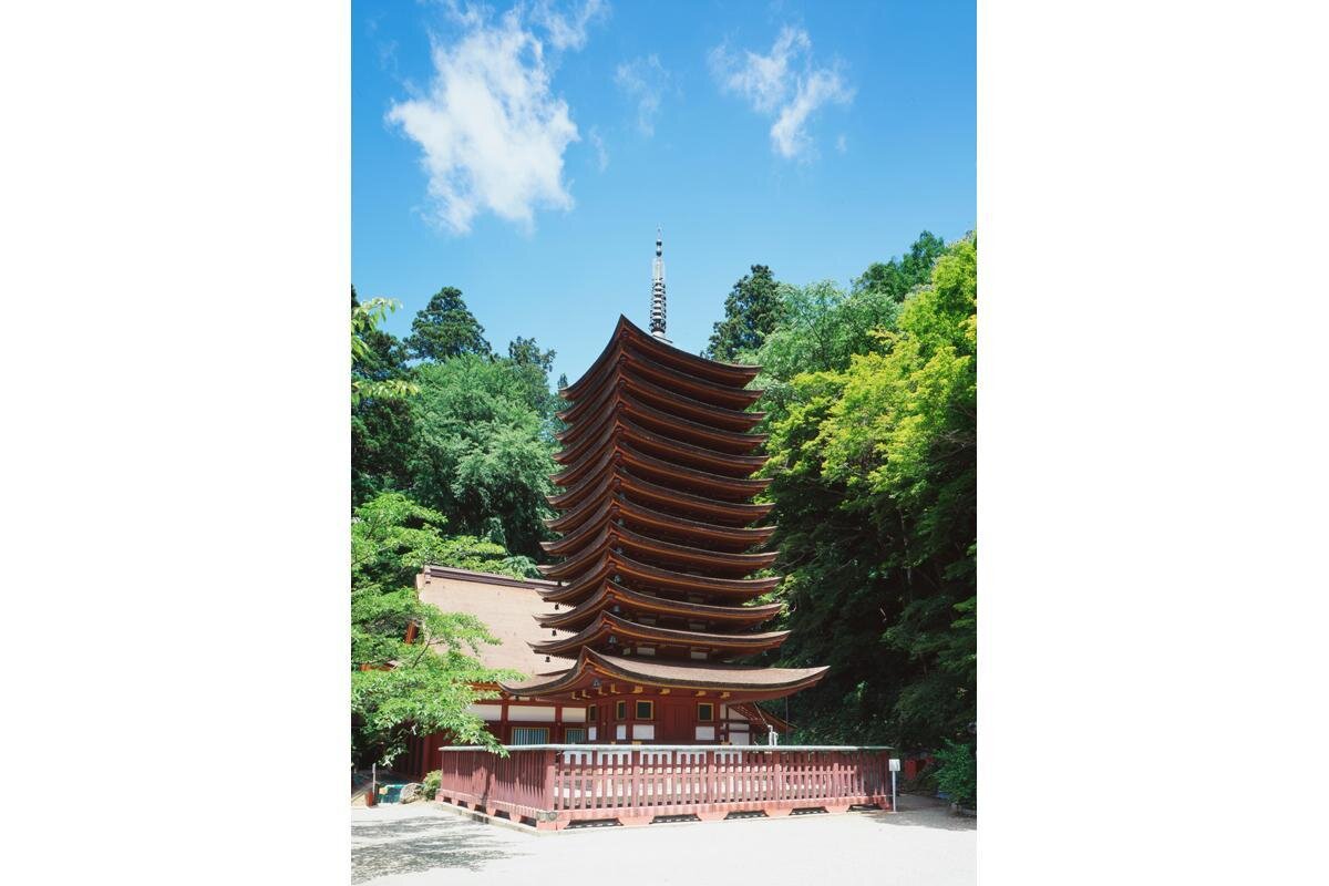 「談山神社」の十三重塔（奈良県桜井市）
