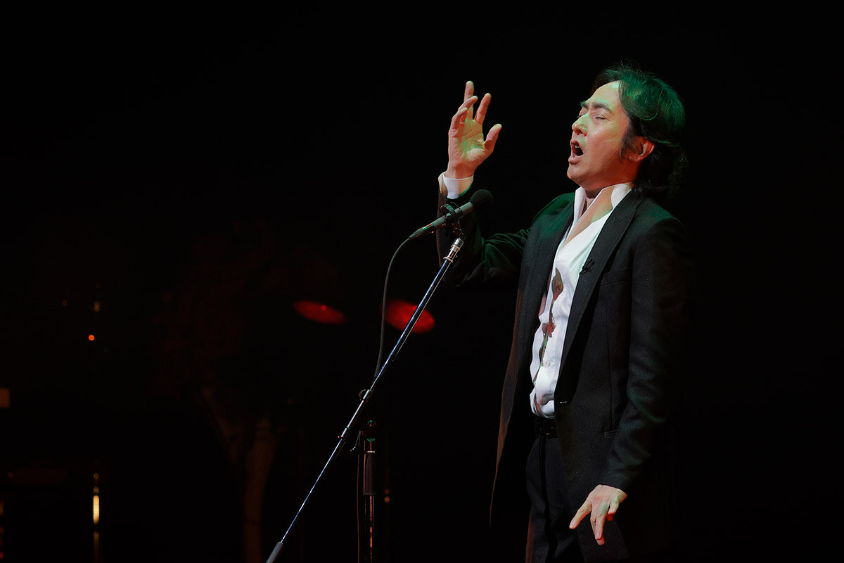 会場中に響き渡る美声で圧倒的な存在を見せたテノール歌手・秋川雅史（2026年4月・大阪市内） 