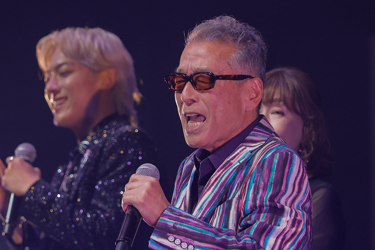 お客さんへの感謝とともに、代表曲『夢想花』を披露した円広志（2026年4月・大阪市内）