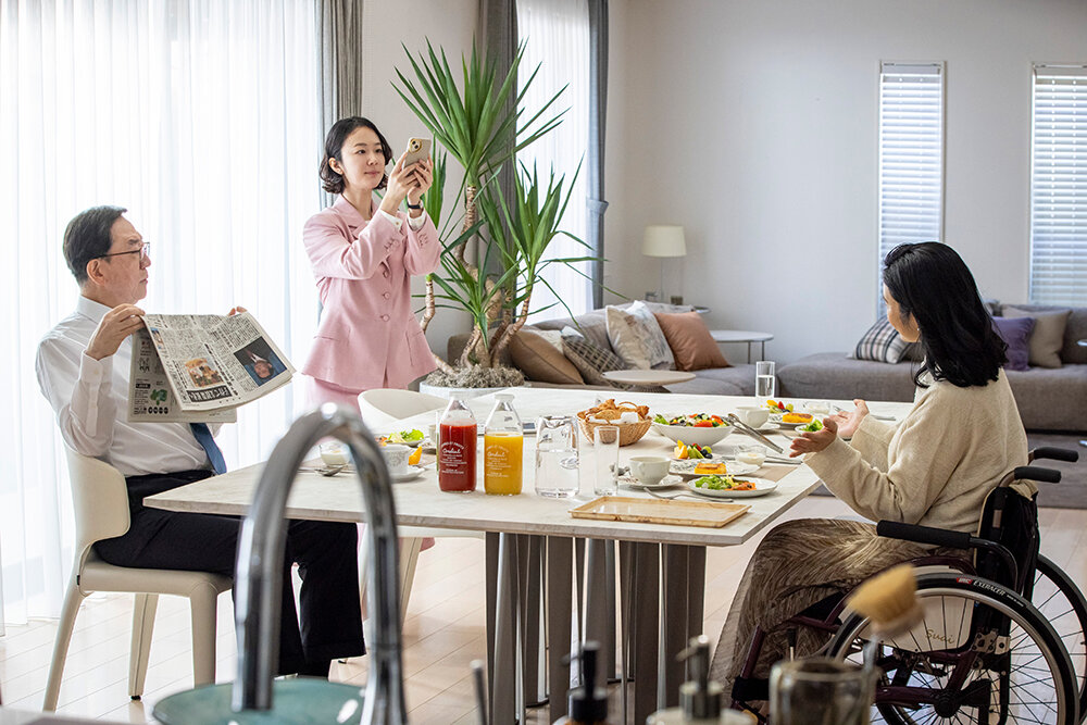 『銀河の一票』第１話　坂東彌十郎、黒木華、小雪