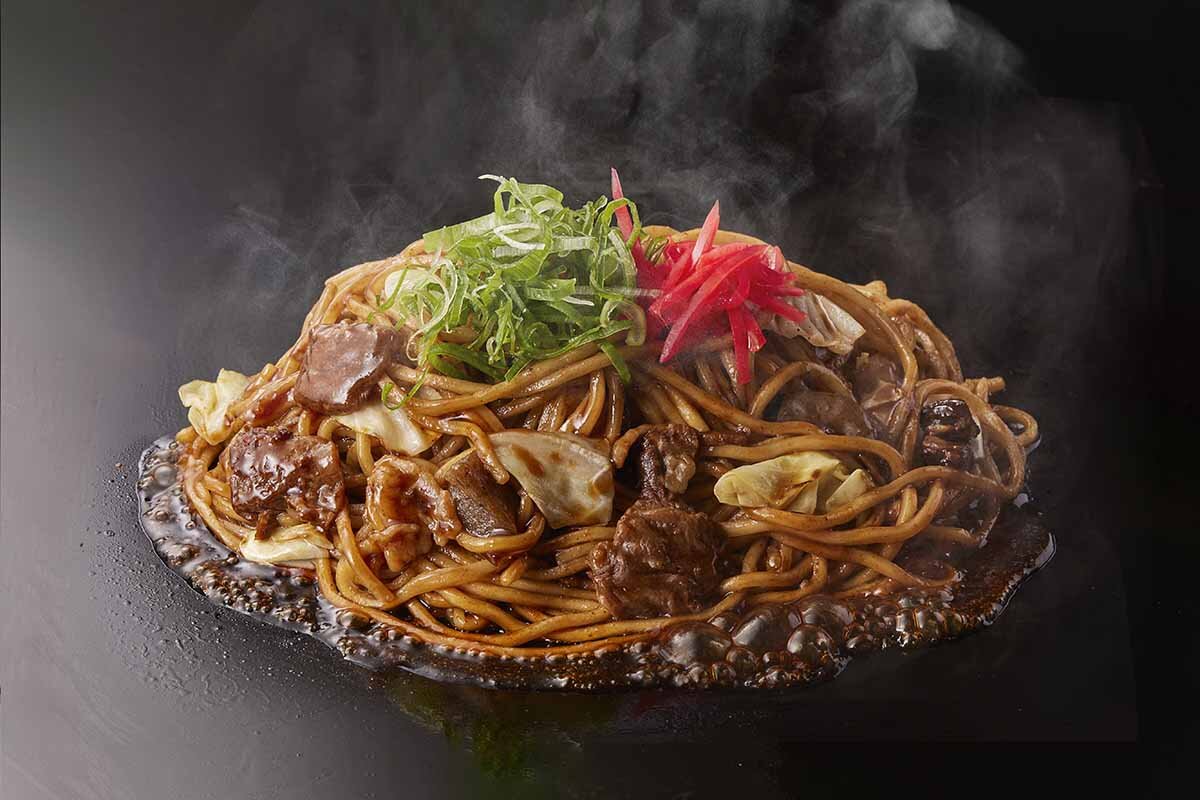 「長田本庄軒」の「ぼっかけ焼きそば」（並814円）