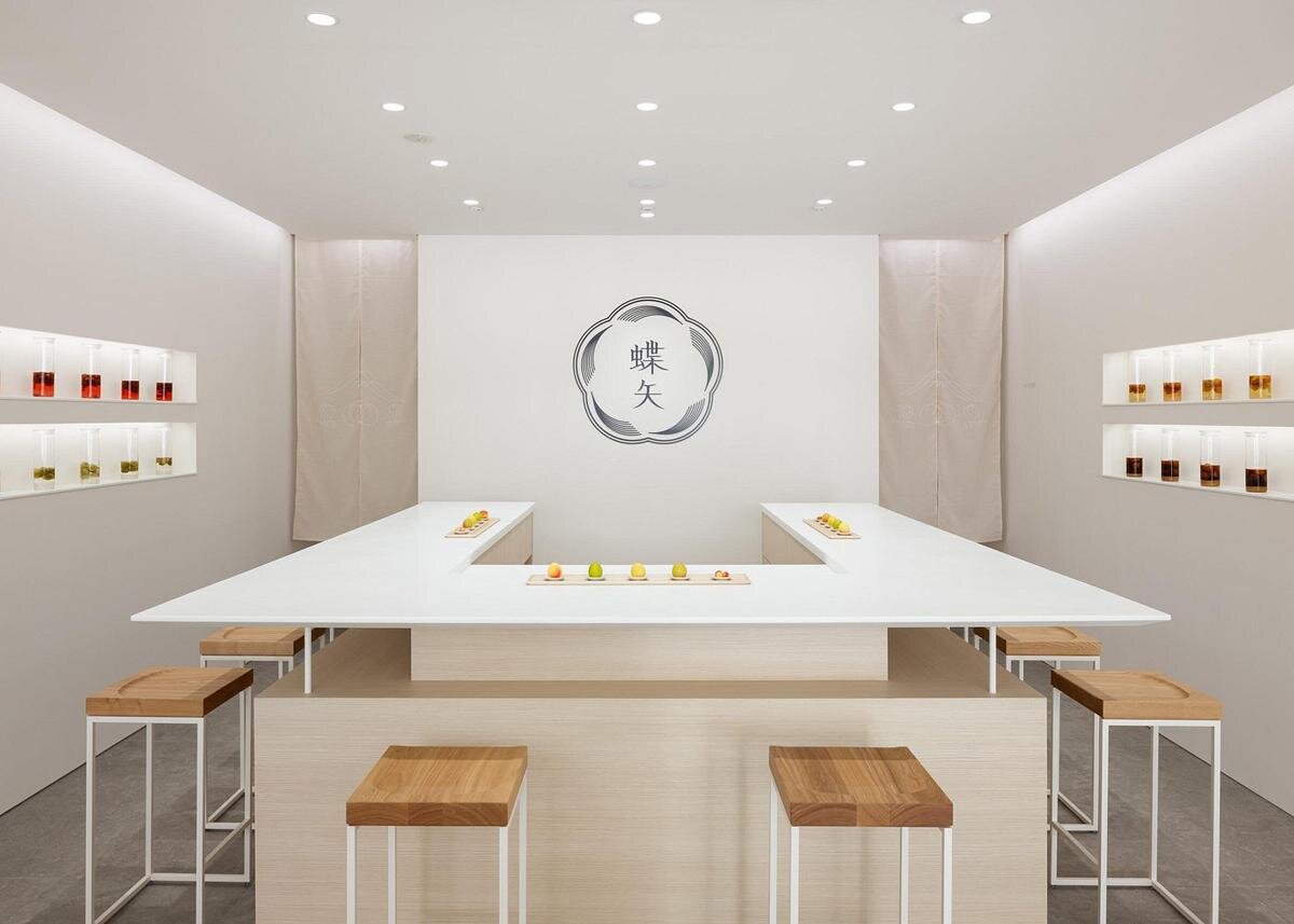 明るくきれいな空間でゆったりと体験ができます。梅体験専門店「蝶矢」（京都市中京区）