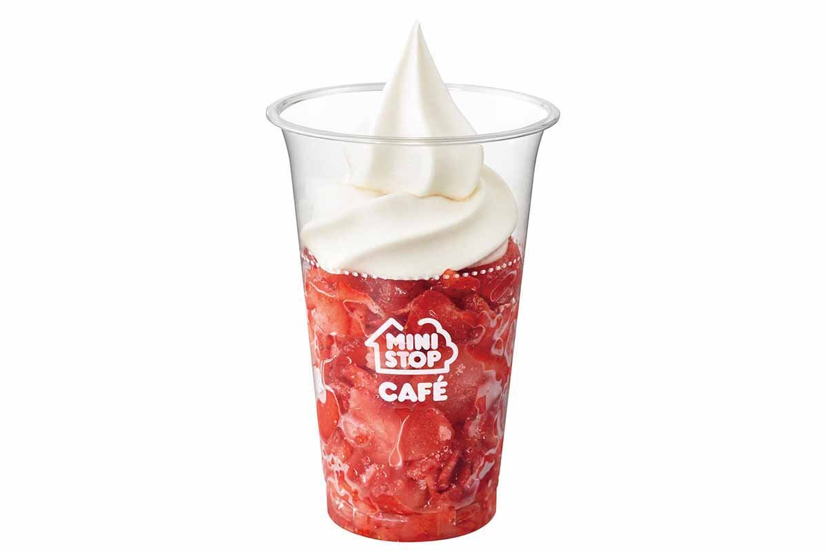 「ミニストップ」の「ハロハロ　果実氷練乳いちご」（540円）