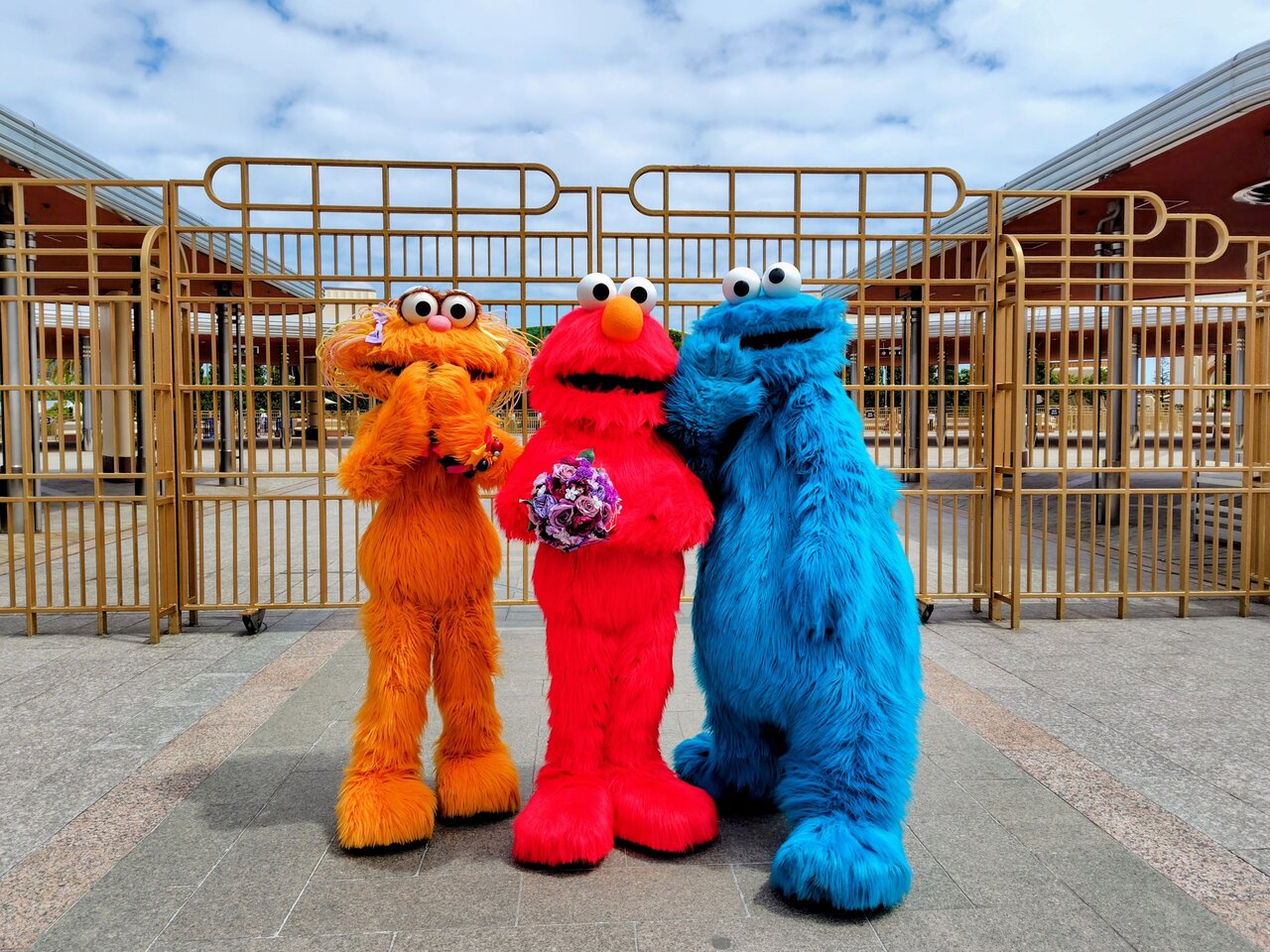 セサミストリートの仲間たちによる「サンクス・ラブ・グリーティング」（５月７日、USJ）