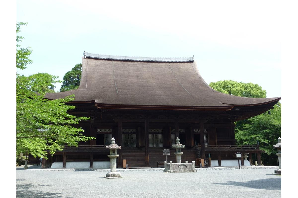桃山時代に建てられた国宝・金堂「三井寺」（滋賀県大津市）