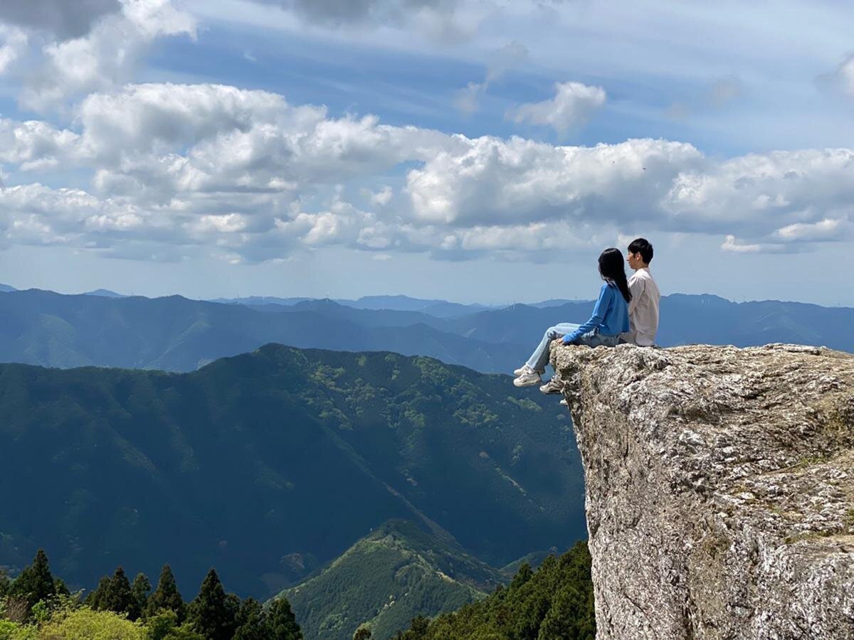 「火上げ岩」ではこんな写真も撮れます「生石高原」（和歌山県紀美野町）