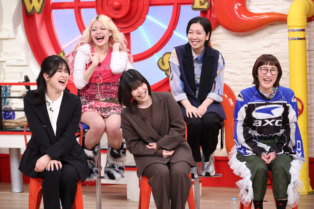 上段）エルフ 下段左から）紅しょうが・稲田美紀 / カーネーション・吉田結衣 / スパイク・松浦志穂