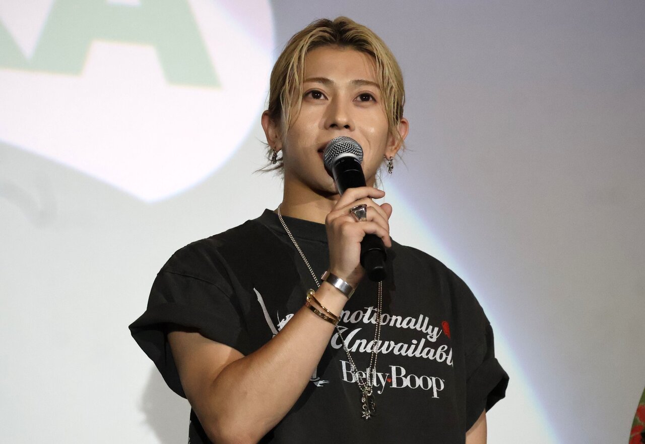 映画への思いを語る末澤誠也さん（５月25日、大阪市北区）
