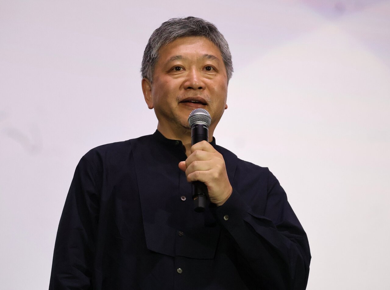 キャスティング秘話を語る是枝裕和監督（５月30日、大阪市北区）