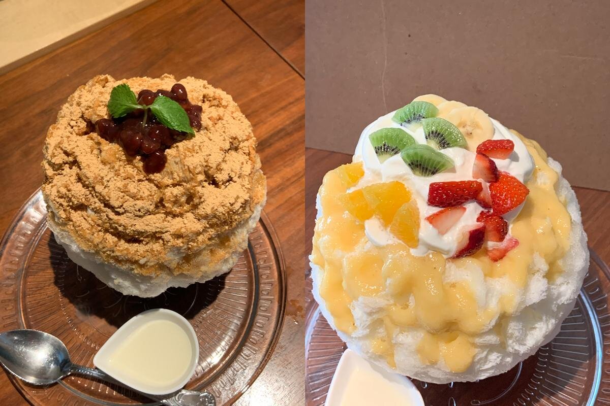 左「黒蜜きなこあずきかき氷」、右「大阪名物ミックスジュースのかき氷」／「むろの小町」（大阪市北区）