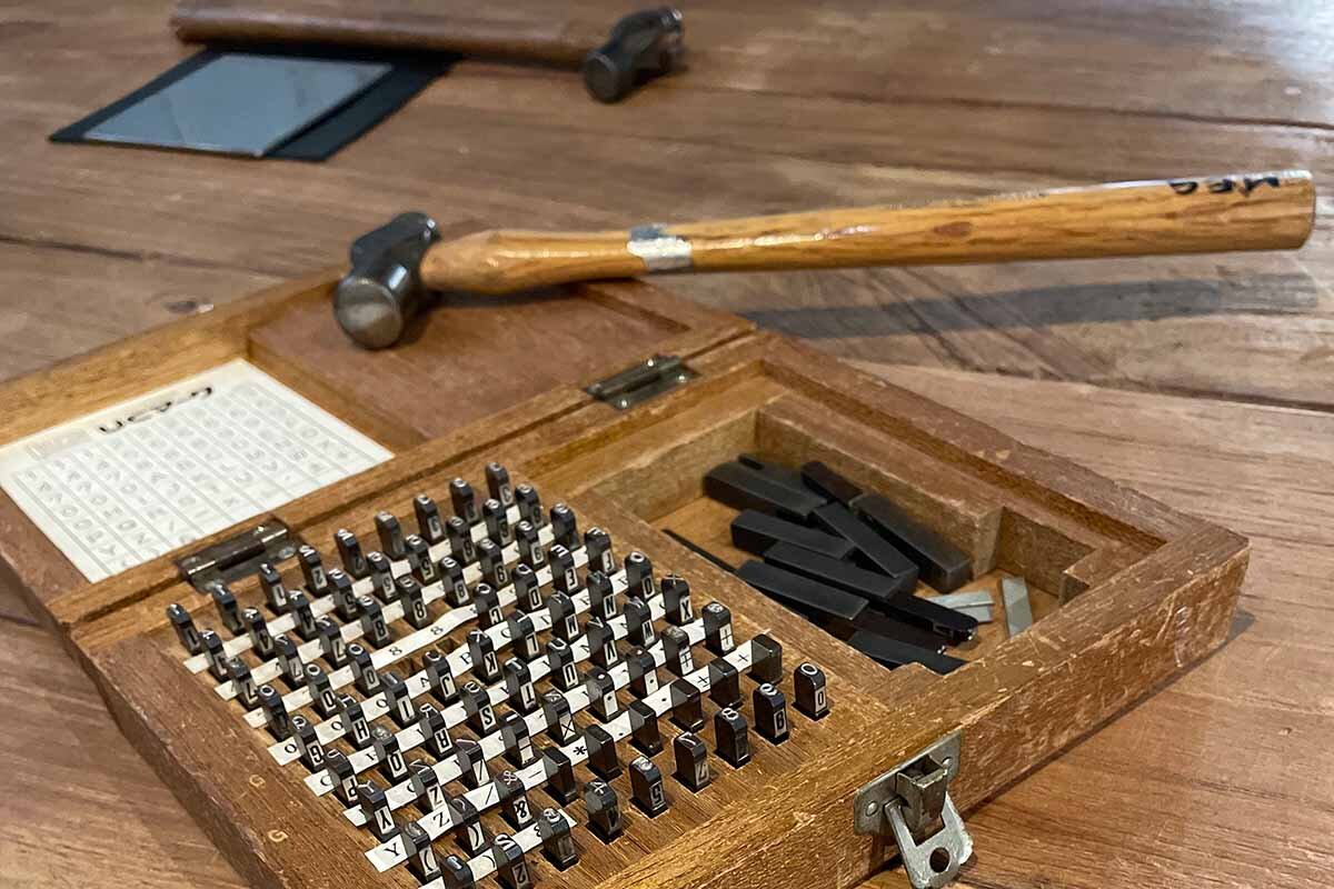 ノボル電機による「オリジナルキーホルダーを作ろう」は小学生〜中学生が対象で、1回約30分550円（7/22〜24）
