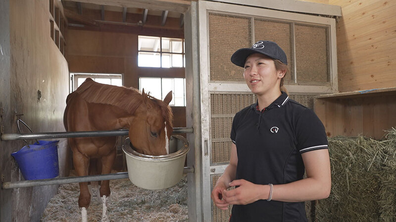 左から）ジュウリョクピエロ、今村聖奈騎手