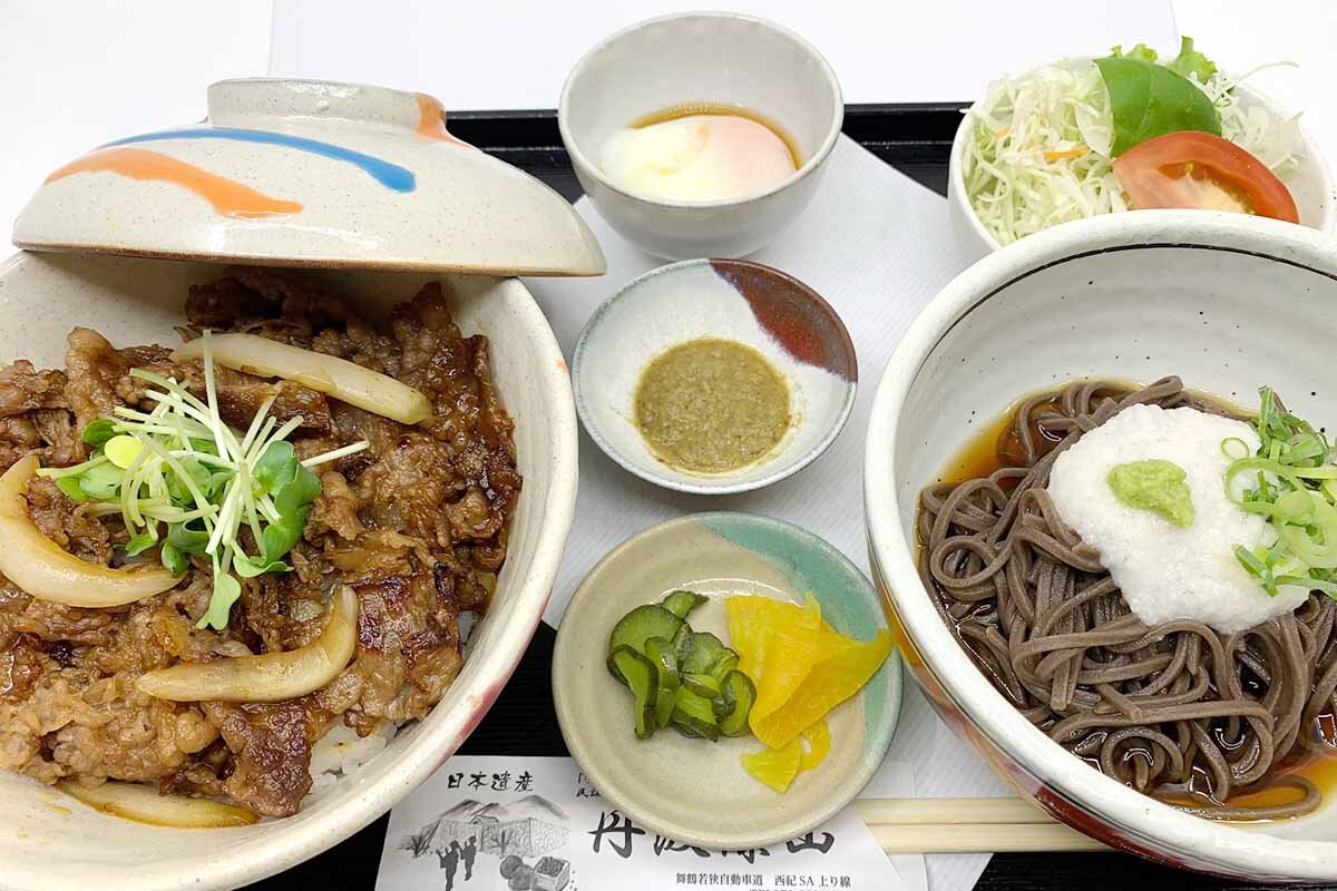 「但馬牛の焼肉丼と出石そばセット」