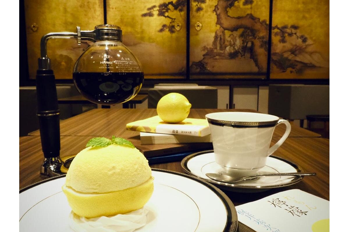 小説「檸檬」を読みながら、「檸檬ケーキ」を…「マルゼンカフェ」（京都市中京区）